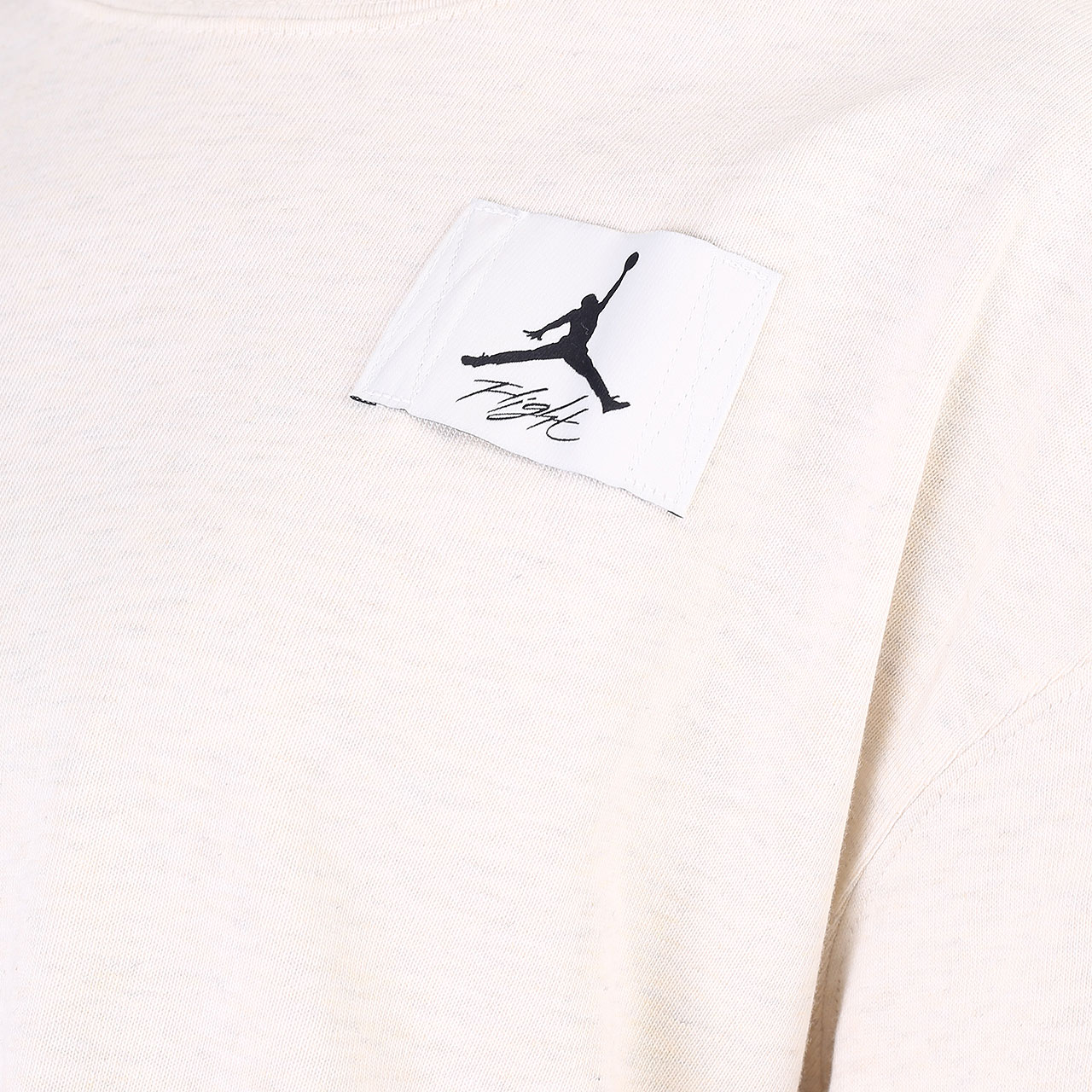 Женская футболка Jordan Jordan Essentials (DD7057-113)  - цена, описание, фото 2